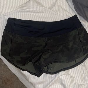 Camo Lululemon speed shorts